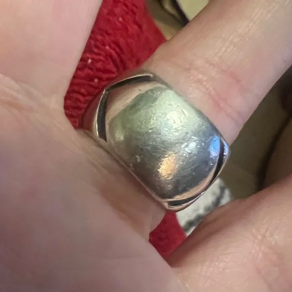 Sterling silver wide band ring. Size 7. - Picture 3 of 7